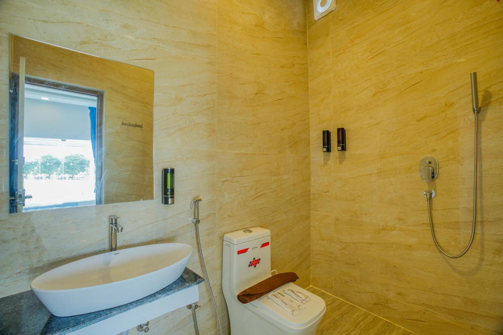 Seaborne Beach Resort Auroville Kültér fotó